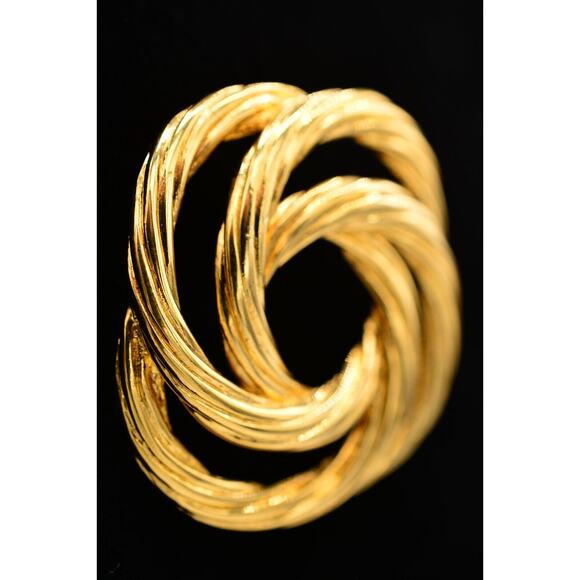 Monet Vintage Round Pin Brooch Gold Tone Metal Shiny Signed Chunky 1980s Bin4 - Picture 3 of 12